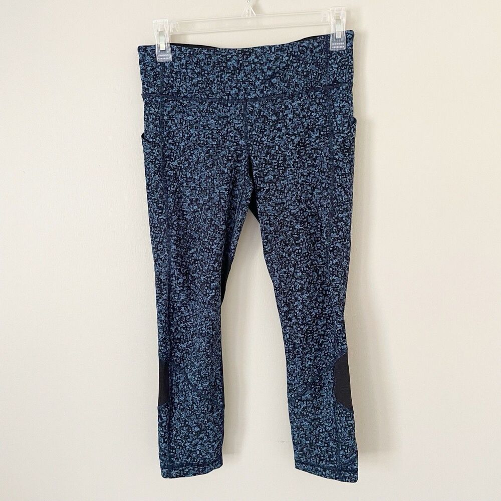 Lululemon Size 6 Blue Printed Pace Rival Cropped Crop Mid Rise Leggings 22"